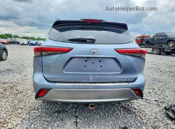 5TDFZRBH1MS134543 2021 TOYOTA HIGHLANDER Silver Rear view