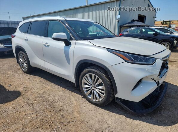 5TDFZRBH1NS222820 2022 TOYOTA HIGHLANDER White Delantero derecho