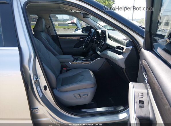 5TDFZRBH5LS000133 2020 TOYOTA HIGHLANDER Серый Вид салона спереди
