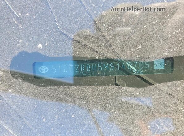 5TDFZRBH5MS148705 2021 TOYOTA HIGHLANDER Black 360 interior view