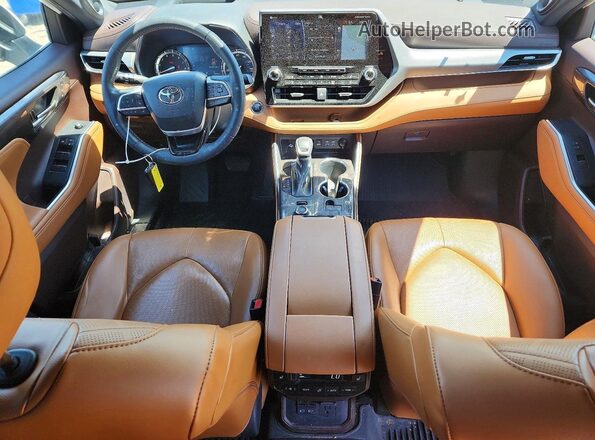 5TDFZRBH7NS193100 2022 TOYOTA HIGHLANDER White 