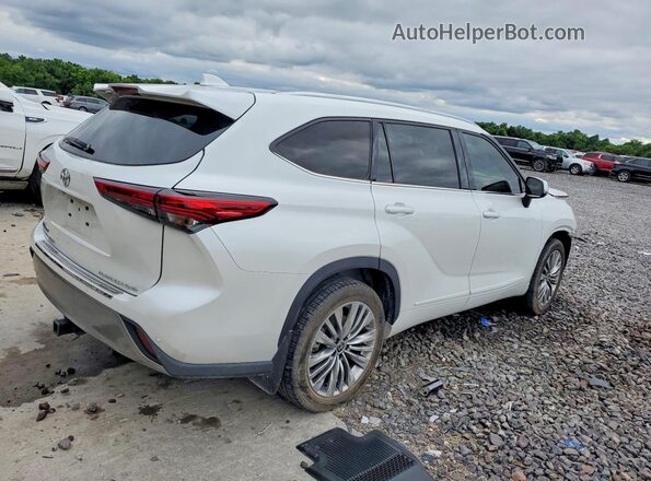 5TDFZRBH8NS220983 2022 TOYOTA HIGHLANDER White Trasero derecho