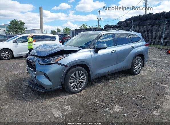 5TDFZRBHXLS048100 2020 TOYOTA HIGHLANDER Silver Vista tres cuartos delantera izquierda