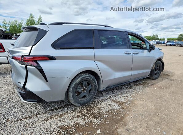 5TDGSKFC8SS215809 2025 TOYOTA SIENNA Silver Trasero derecho