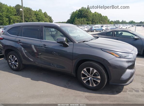 5TDGZRAH0NS554530 2022 TOYOTA HIGHLANDER Синий Вид задней части салона
