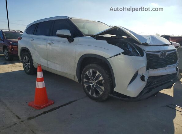 5TDGZRAH4LS021836 2020 TOYOTA HIGHLANDER White Front right