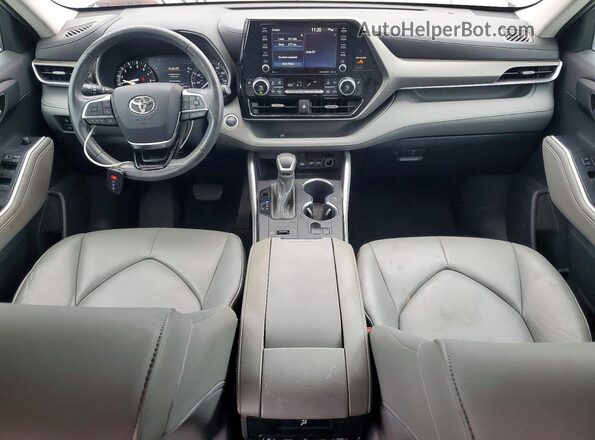 5TDGZRAH4MS055955 2021 TOYOTA HIGHLANDER Silver Vista del salpicadero