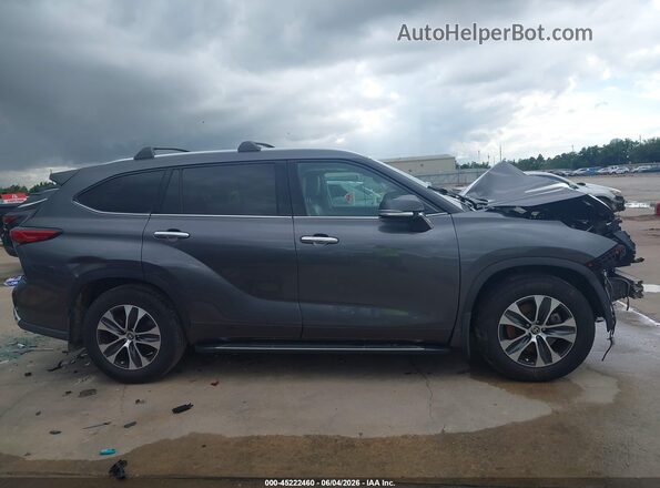 5TDGZRAH6MS067122 2021 TOYOTA HIGHLANDER Gray Սալոնի հետևի տեսք