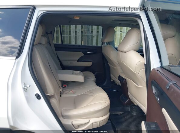 5TDGZRBH1MS133929 2021 TOYOTA HIGHLANDER White Вид наклейки з VIN-кодом
