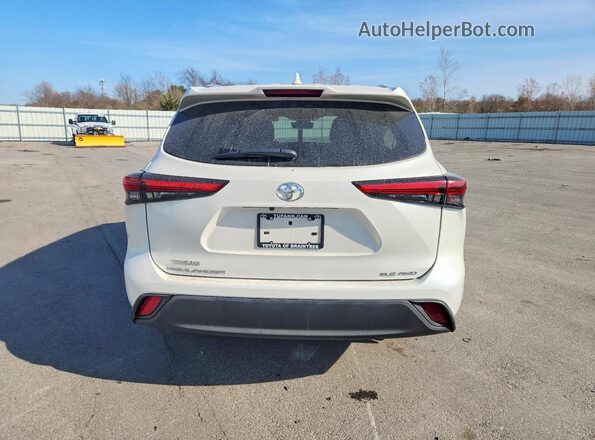 5TDGZRBH6MS130251 2021 TOYOTA HIGHLANDER White Вид ззаду