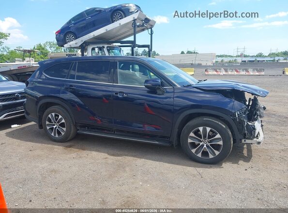 5TDGZRBH7LS026558 2020 TOYOTA HIGHLANDER Синий Вид задней части салона
