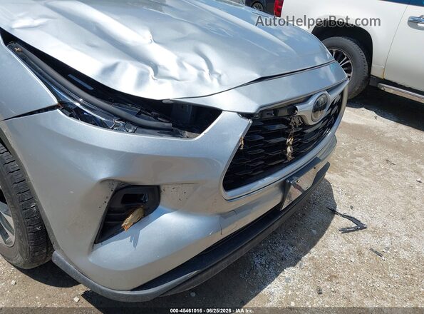 5TDGZRBH8LS502834 2020 TOYOTA HIGHLANDER Silver Front view