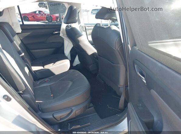 5TDGZRBH9LS026335 2020 TOYOTA HIGHLANDER Silver VIN კოდის სტიკერის ხედი