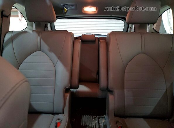 5TDGZRBH9LS515799 2020 TOYOTA HIGHLANDER Blue Вид задніх сидінь
