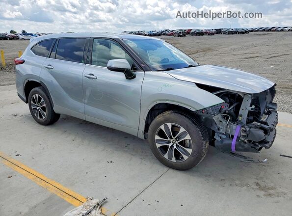 5TDGZRBH9MS527355 2021 TOYOTA HIGHLANDER Silver Առջևի աջ