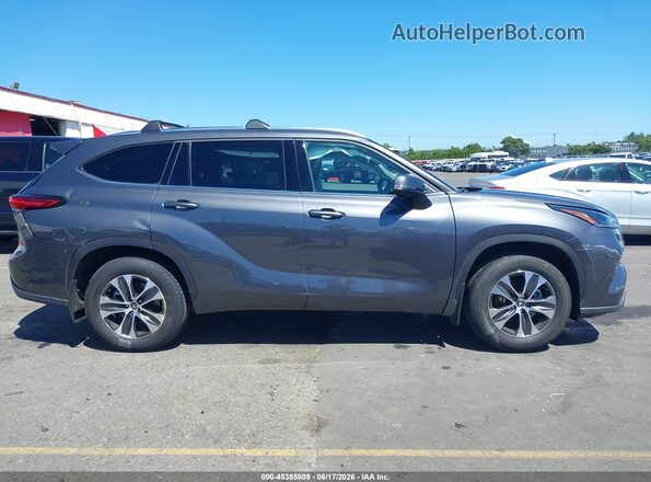 5TDGZRBH9MS557956 2021 TOYOTA HIGHLANDER Gray Widok wnętrza z tyłu