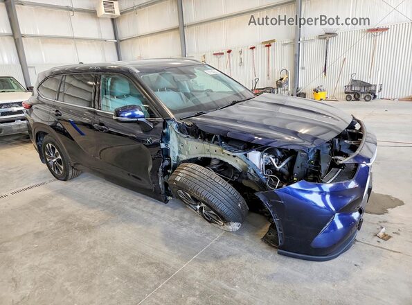5TDGZRBHXLS004523 2020 TOYOTA HIGHLANDER Blue Front right