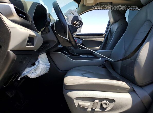 5TDHBRCH8MS044477 2021 TOYOTA HIGHLANDER Gray Front interior view