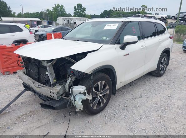 5TDHBRCHXLS502664 2020 TOYOTA HIGHLANDER White Front left
