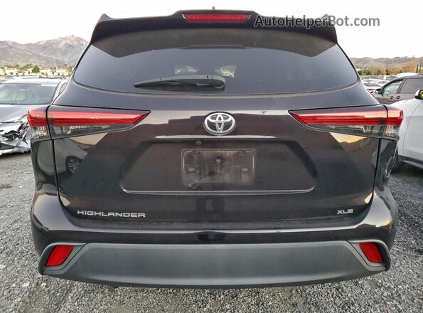 5TDHZRAH0MS039109 2021 TOYOTA HIGHLANDER Black Вид ззаду