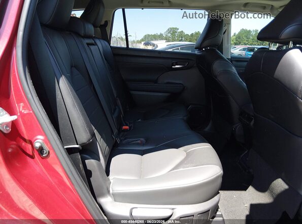 5TDHZRAH6NS555556 2022 TOYOTA HIGHLANDER Темно-бордовый Вид наклейки с VIN-кодом