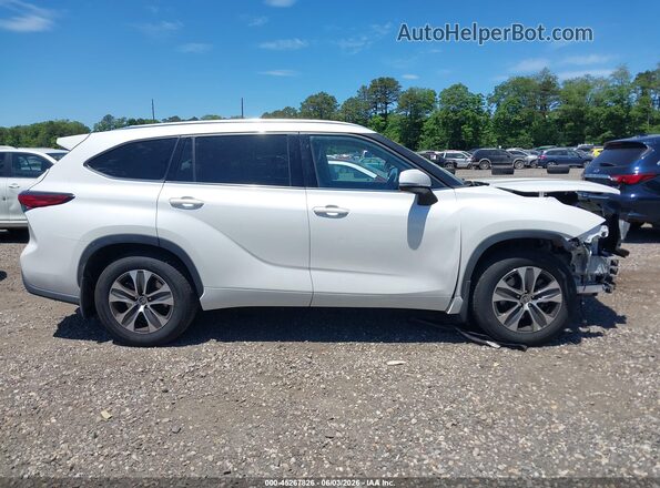 5TDHZRBH4MS540227 2021 TOYOTA HIGHLANDER White უკანა სალონის ხედი