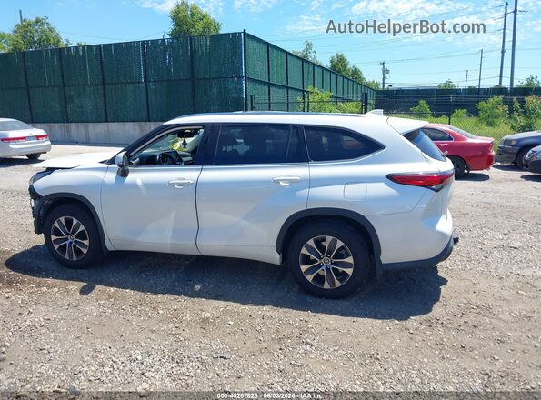 5TDHZRBH4MS540227 2021 TOYOTA HIGHLANDER White სალონის 360-გრადუსიანი ხედი