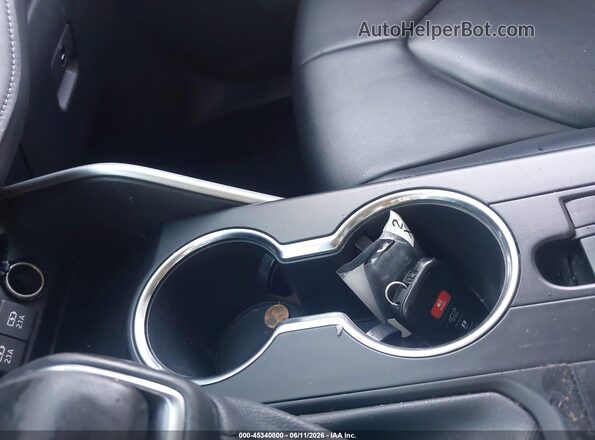 5TDHZRBH7MS078245 2021 TOYOTA HIGHLANDER Red Вид панелі приладів