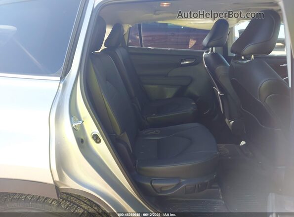 5TDHZRBH7MS108084 2021 TOYOTA HIGHLANDER Silver VIN კოდის სტიკერის ხედი