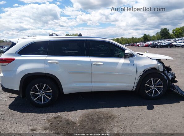 5TDJGRFH7HS030395 2017 TOYOTA HIGHLANDER HYBRID White Սալոնի հետևի տեսք