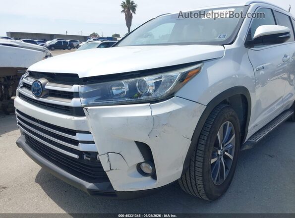 5TDJGRFH7JS042293 2018 TOYOTA HIGHLANDER HYBRID White Front view