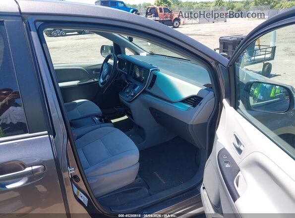 5TDJK3DC1GS129781 2016 TOYOTA SIENNA Серый 