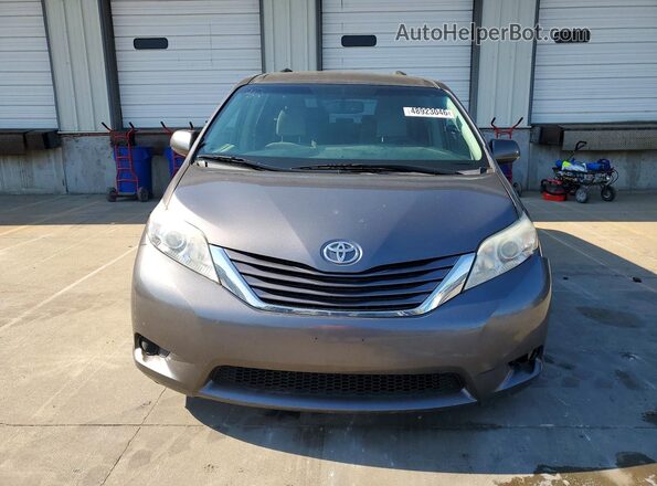 5TDJK3DC5GS143876 2016 TOYOTA SIENNA Серый 