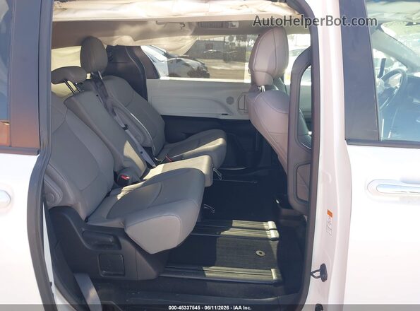 5TDJRKEC1SS280780 2025 TOYOTA SIENNA White VIN sticker view