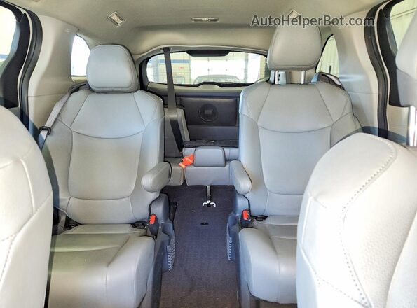 5TDJRKEC2RS183520 2024 TOYOTA SIENNA White Widok tylnych siedzeń