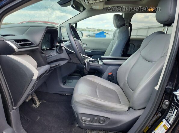 5TDJRKEC4MS067504 2021 TOYOTA SIENNA Black 