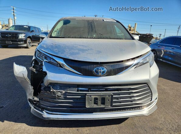 5TDJRKEC4PS137314 2023 TOYOTA SIENNA Silver 
