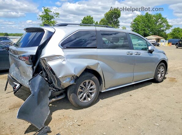 5TDJRKEC4SS261320 2025 TOYOTA SIENNA Серебряный Задняя правая четверть