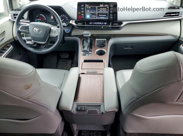 5TDJRKEC5MS020112 2021 TOYOTA SIENNA Silver Вид панелі приладів