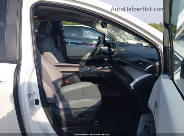 5TDJRKEC5SS232229 2025 TOYOTA SIENNA White Vista interior delantera