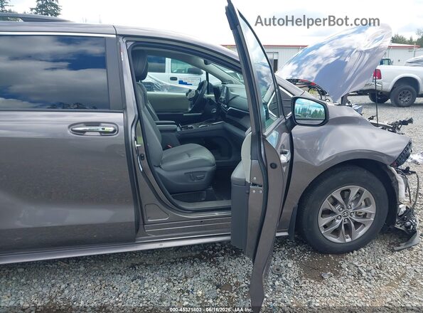 5TDJSKFC2MS015601 2021 TOYOTA SIENNA Gray Front interior view