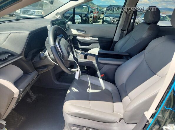 5TDJSKFC8MS026716 2021 TOYOTA SIENNA Green Front interior view