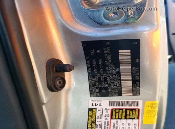 5TDJZ3DC0HS186762 2017 TOYOTA SIENNA Silver Widok komory silnika