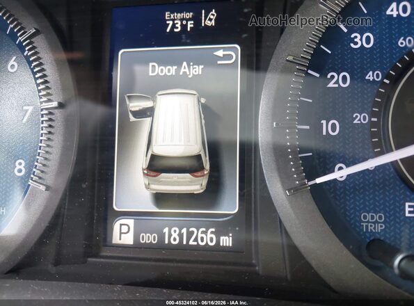 5TDJZ3DC0JS189425 2018 TOYOTA SIENNA Silver 
