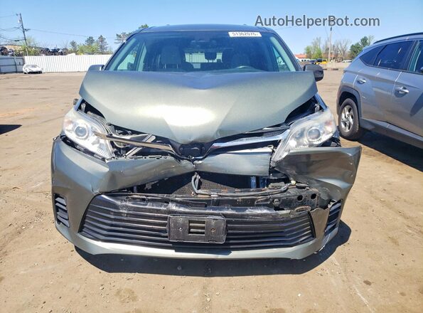 5TDJZ3DC1JS193256 2018 TOYOTA SIENNA Green Vista frontal