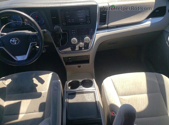 5TDJZ3DC1JS193256 2018 TOYOTA SIENNA Green Vista del salpicadero