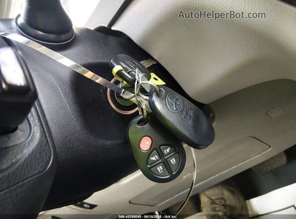 5TDJZ3DC1LS228140 2020 TOYOTA SIENNA Gray Widok deski rozdzielczej