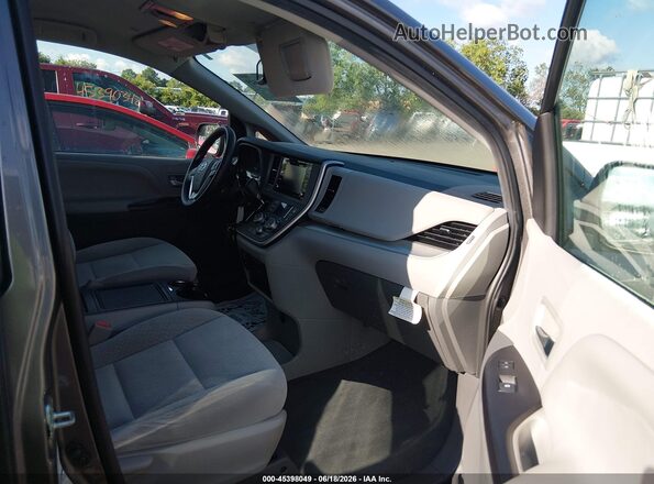 5TDJZ3DC1LS228140 2020 TOYOTA SIENNA Gray Widok wnętrza z przodu