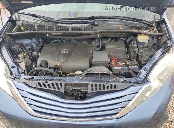 5TDJZ3DC2HS162639 2017 TOYOTA SIENNA Blue Вид підкапотного простору