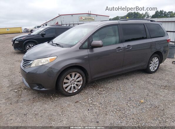 5TDJZ3DC5HS149979 2017 TOYOTA SIENNA Silver Przód lewy